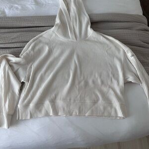 ALO Yoga Ribbed Hooded Pullover in Cream